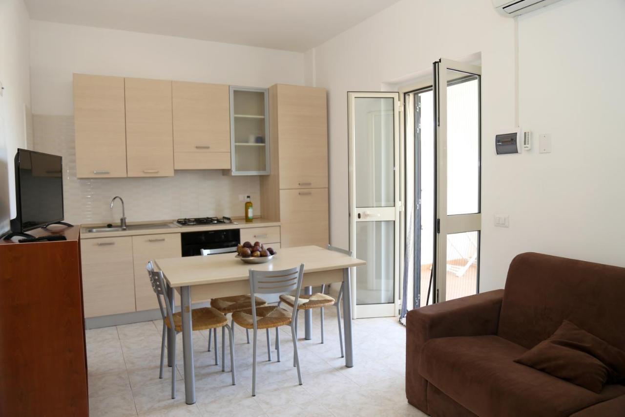 Annaluce Apartments Vieste Exterior photo
