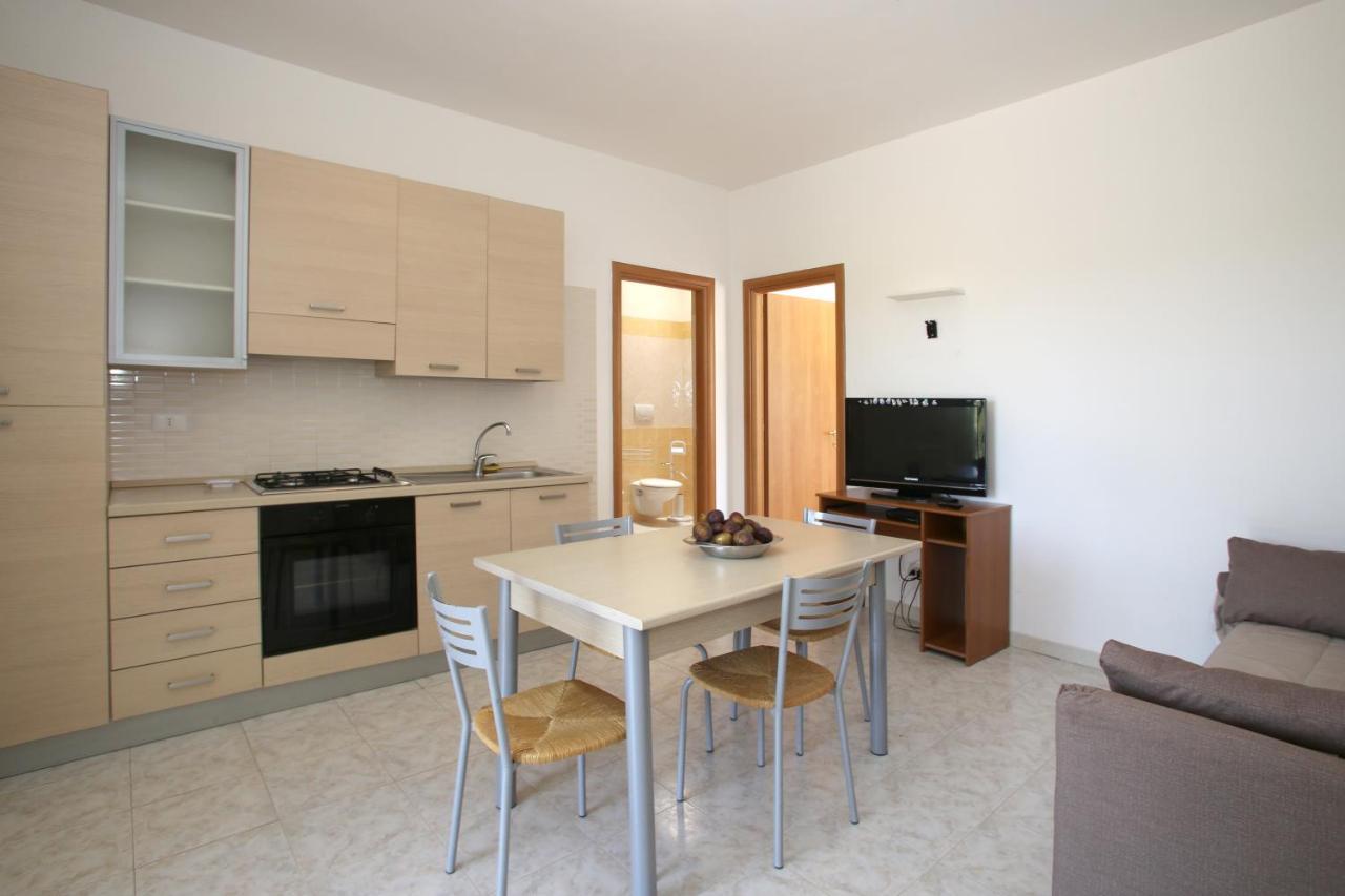 Annaluce Apartments Vieste Exterior photo